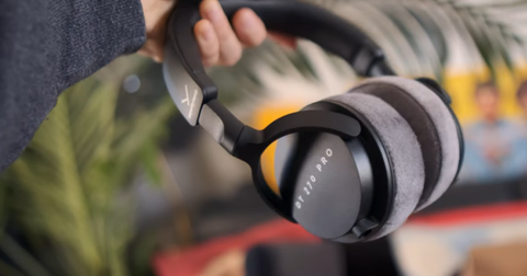 Beyerdynamic präsentiert drei neue Kopfhörer für Bühne, Studio und Broadcast