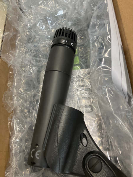 Shure SM57 - B Stock