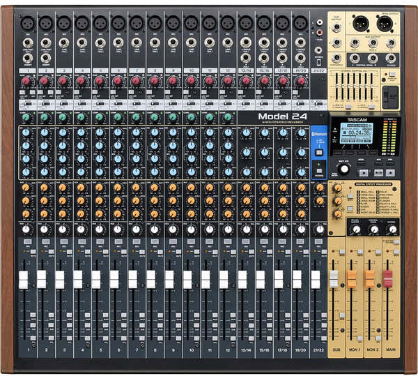 Tascam Modell 24