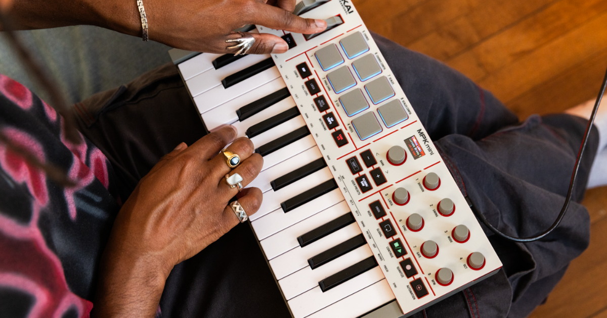 Nouveau Akai MPK Mini 4 : le retour du légendaire clavier midi