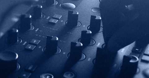 Native Instruments Traktor MX2: für präzises und kreatives Mixing