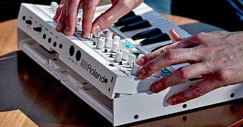Roland stellt den n/vision vor: ein ultra kompakter Wavetable-Synth