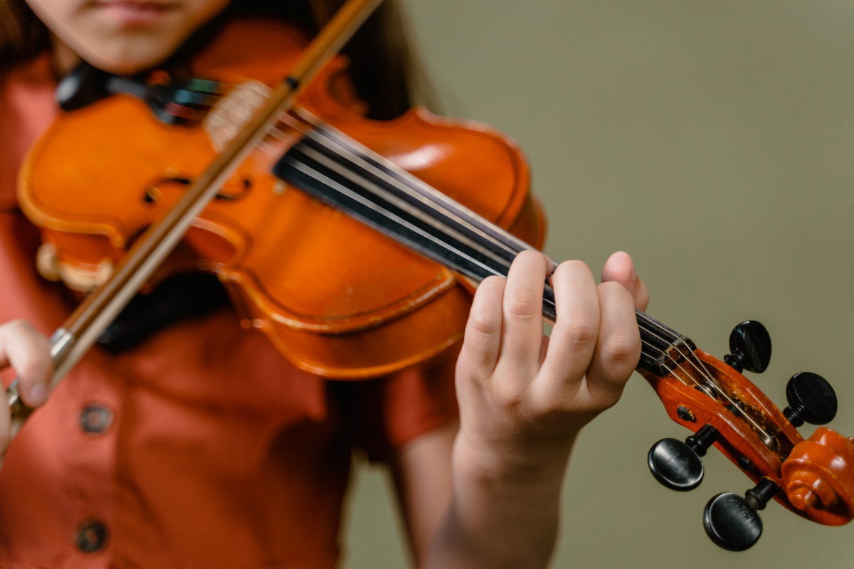 Alto ou violon : quelles différences et que choisir pour débuter ?