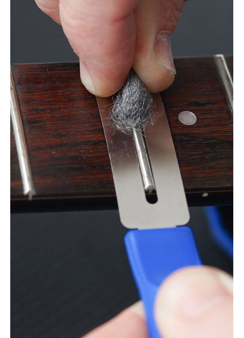 MN225 GRIP GUARDS - 3 PRO FRETBOARD GUARDS FOR SMALL MEDIUM JUMBO FRET SIZES
