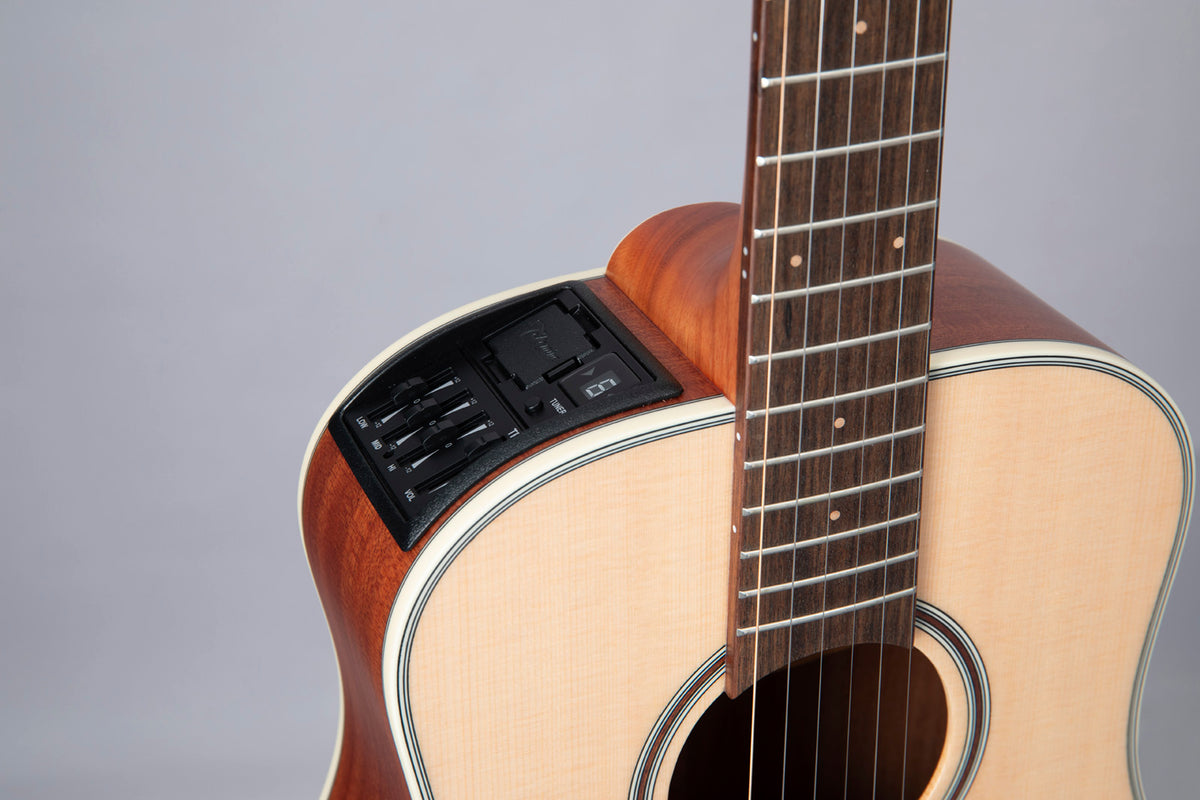 GP3HSE 3/4 Takamini Dreadnought Elektro Natürlich Satin