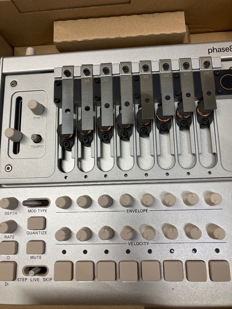 Phase8 Limitierte Edition - B-Ware