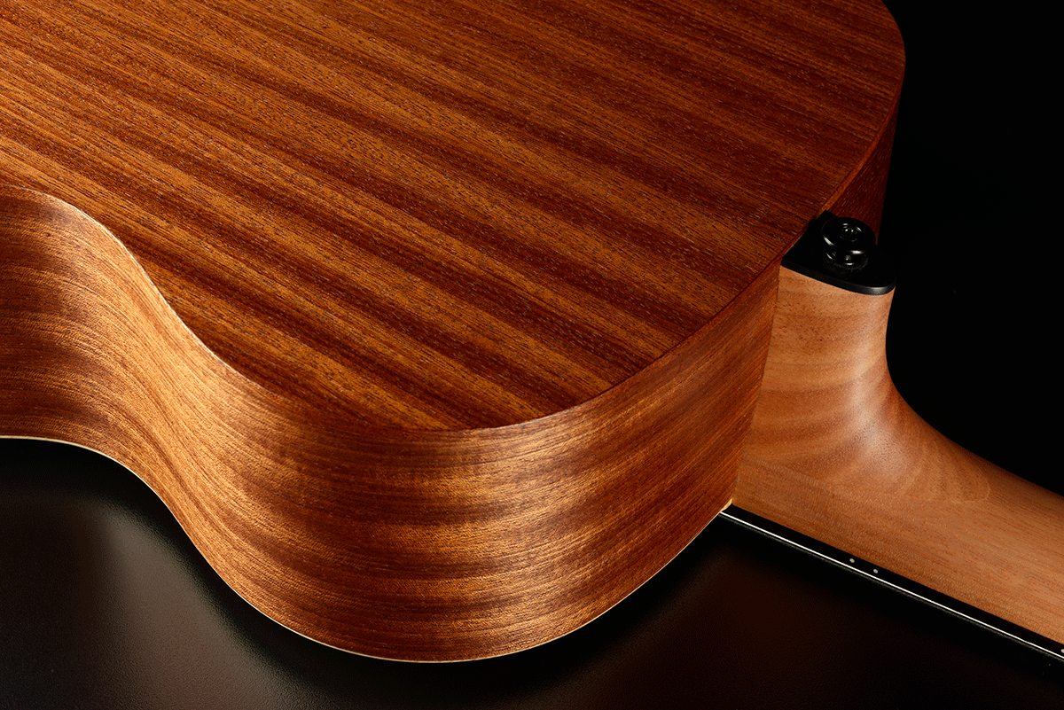Tramontane Tn70A-Nat Nylon Auditorium