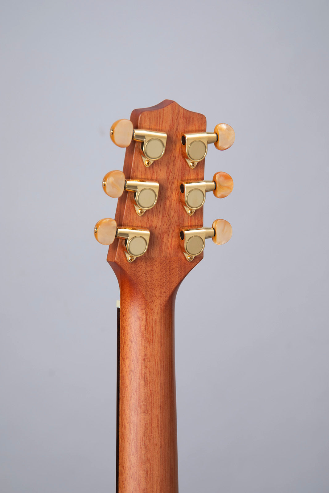 GP3HSE 3/4 Takamini Dreadnought Elektro Natürlich Satin
