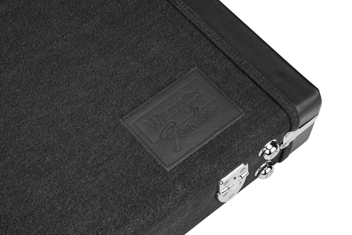 x Wrangler Denim Etui Schwarz