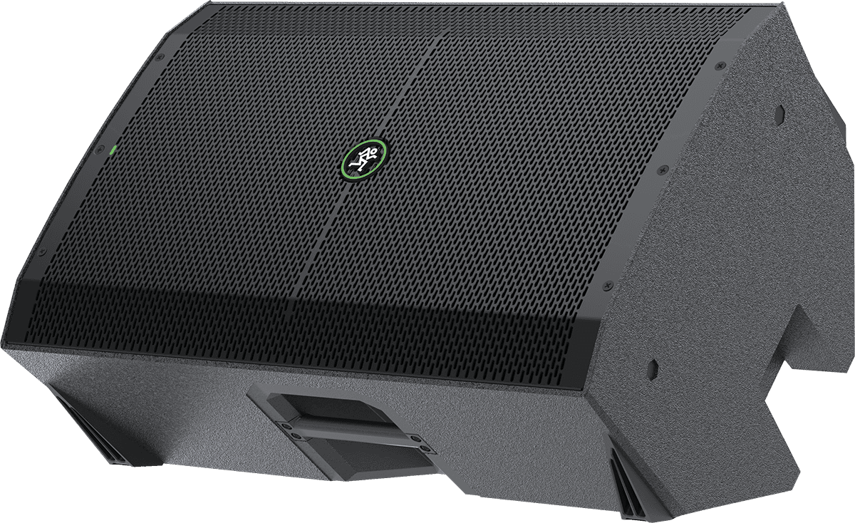 THUMP 215XT
