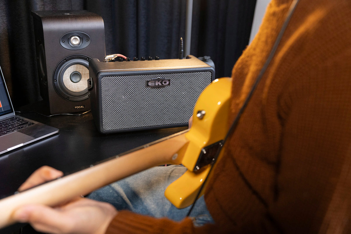BAIO Amp 25 - kompakter Modeling-Verstärker + Effekte + Schlagzeug + Bluetooth