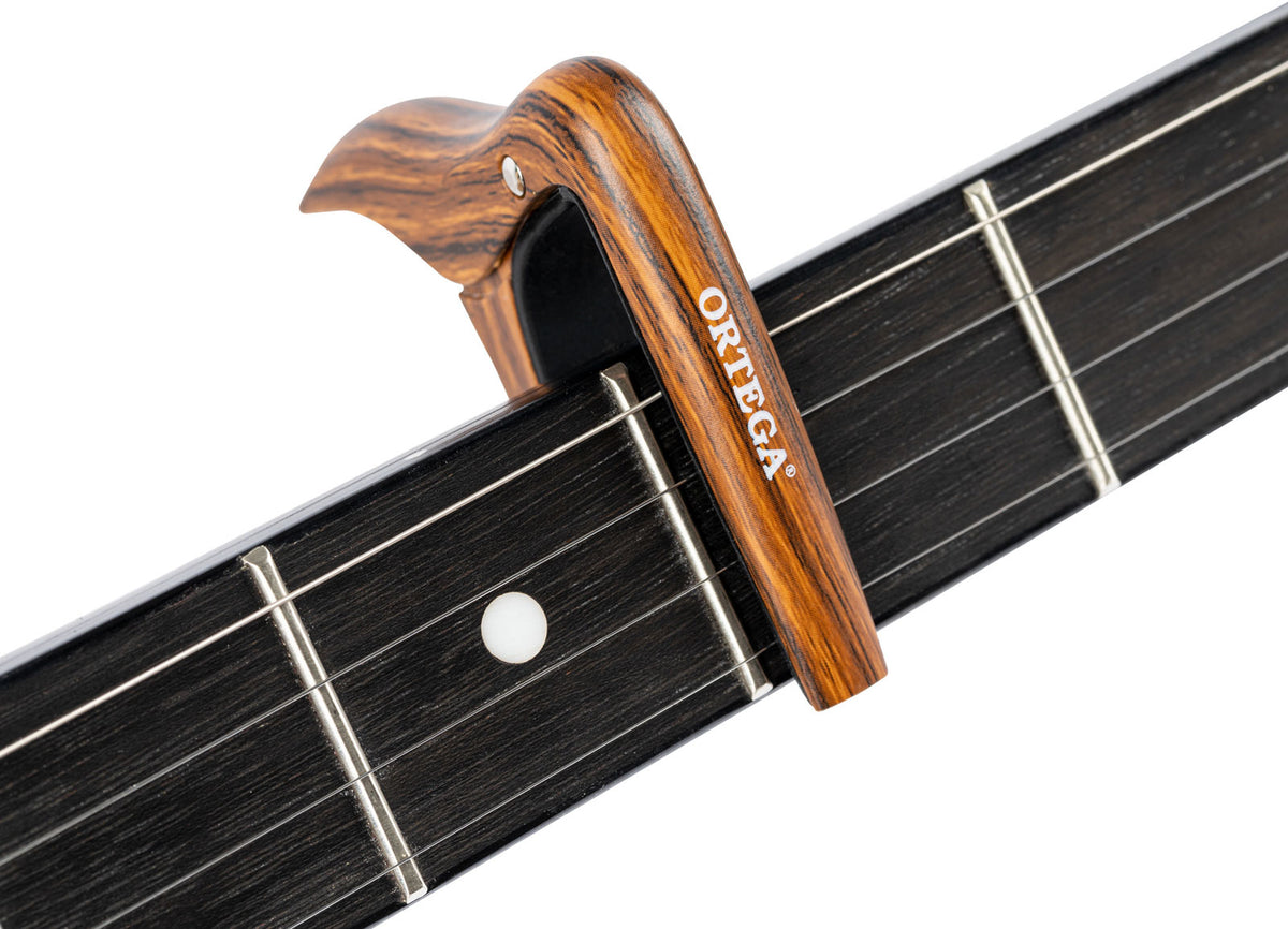 Kapodaster Ortega Ukulele & Banjo Nussbaum