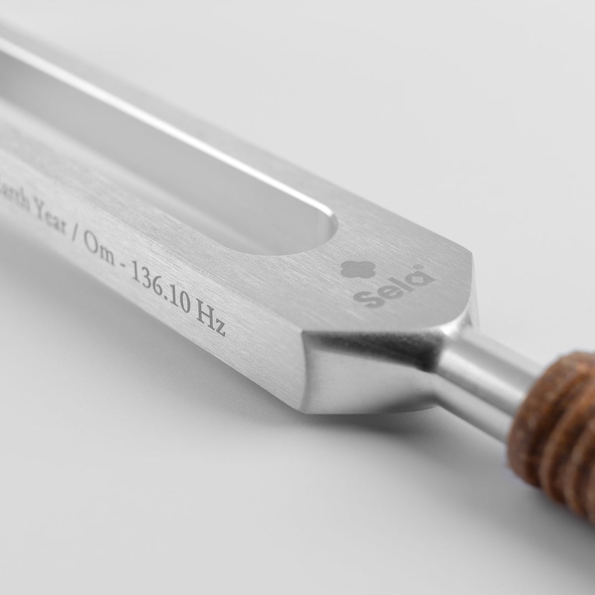 Professionelle therapeutische Stimmgabel - Erdjahr / Om 136,10 Hz