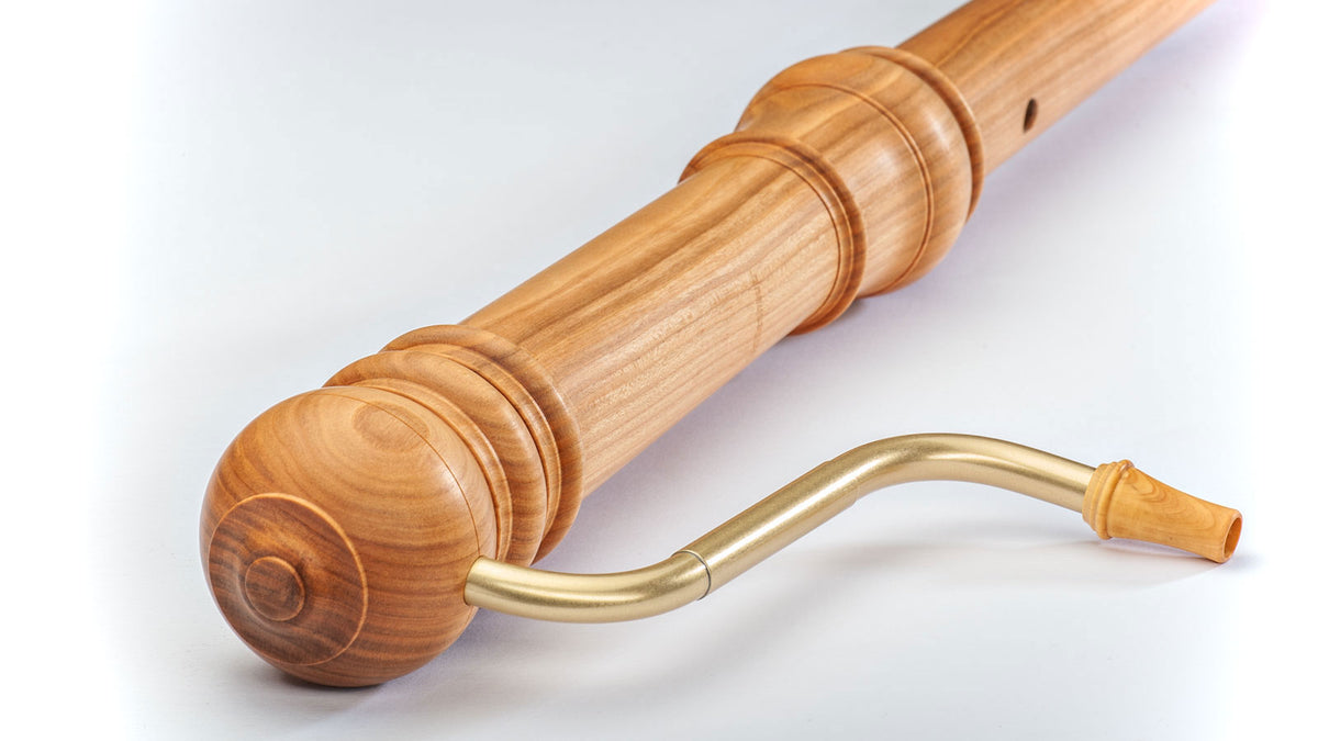 Denner Bass 551 - Kirschbaum (Barocke Griffweise)