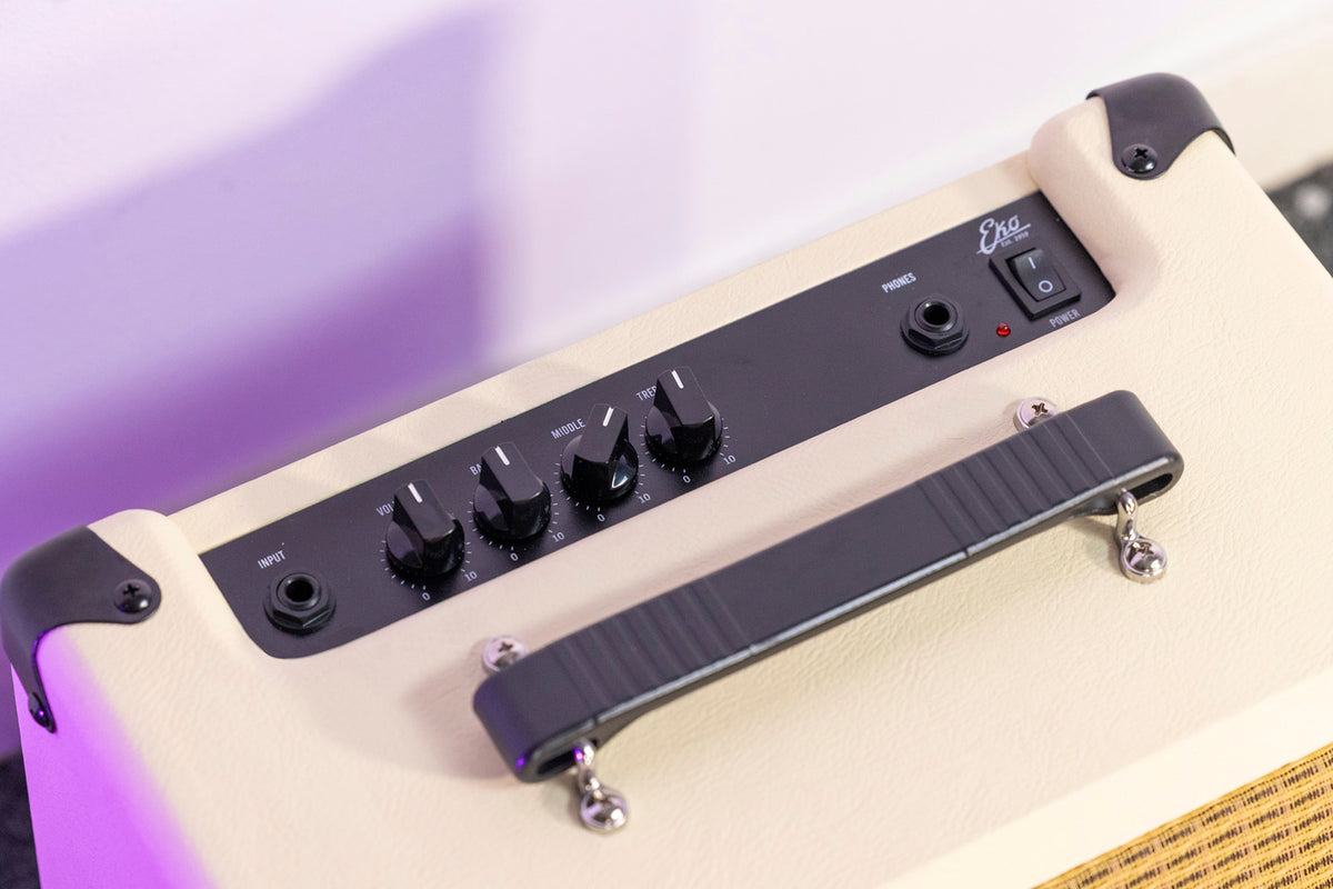 AC15 Elektroakustikverstärker 15W