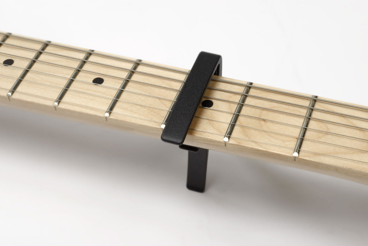CP10EA Für E-Gitarre und Folk-Gitarre