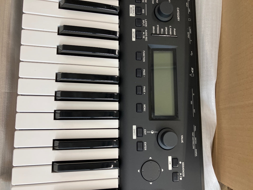 KROSS2 61 Tasten - B-Ware