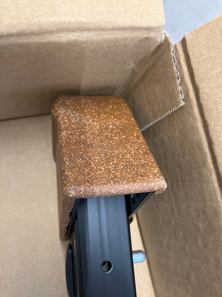 CORK CELLO STAND - B Stock