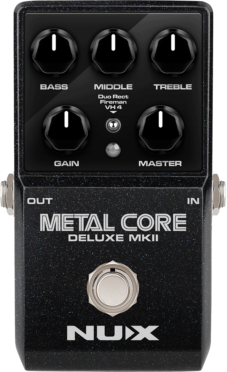 PREAMP-PEDAL MIT DREI VERSCHIEDENEN HIGH-GAIN-GITARRENVERSTÄRKER-SOUNDS