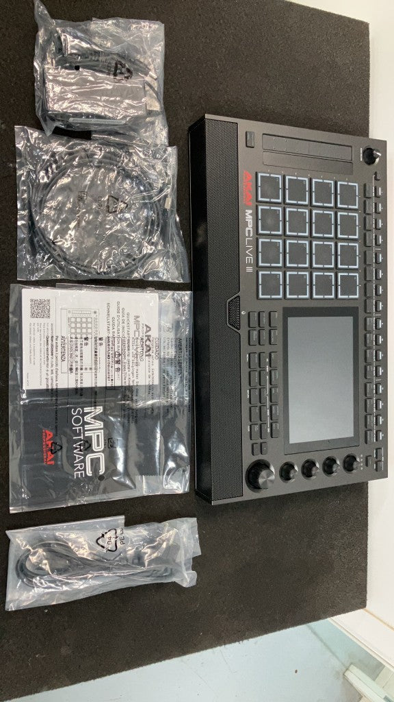 MPC Live III - B-Ware
