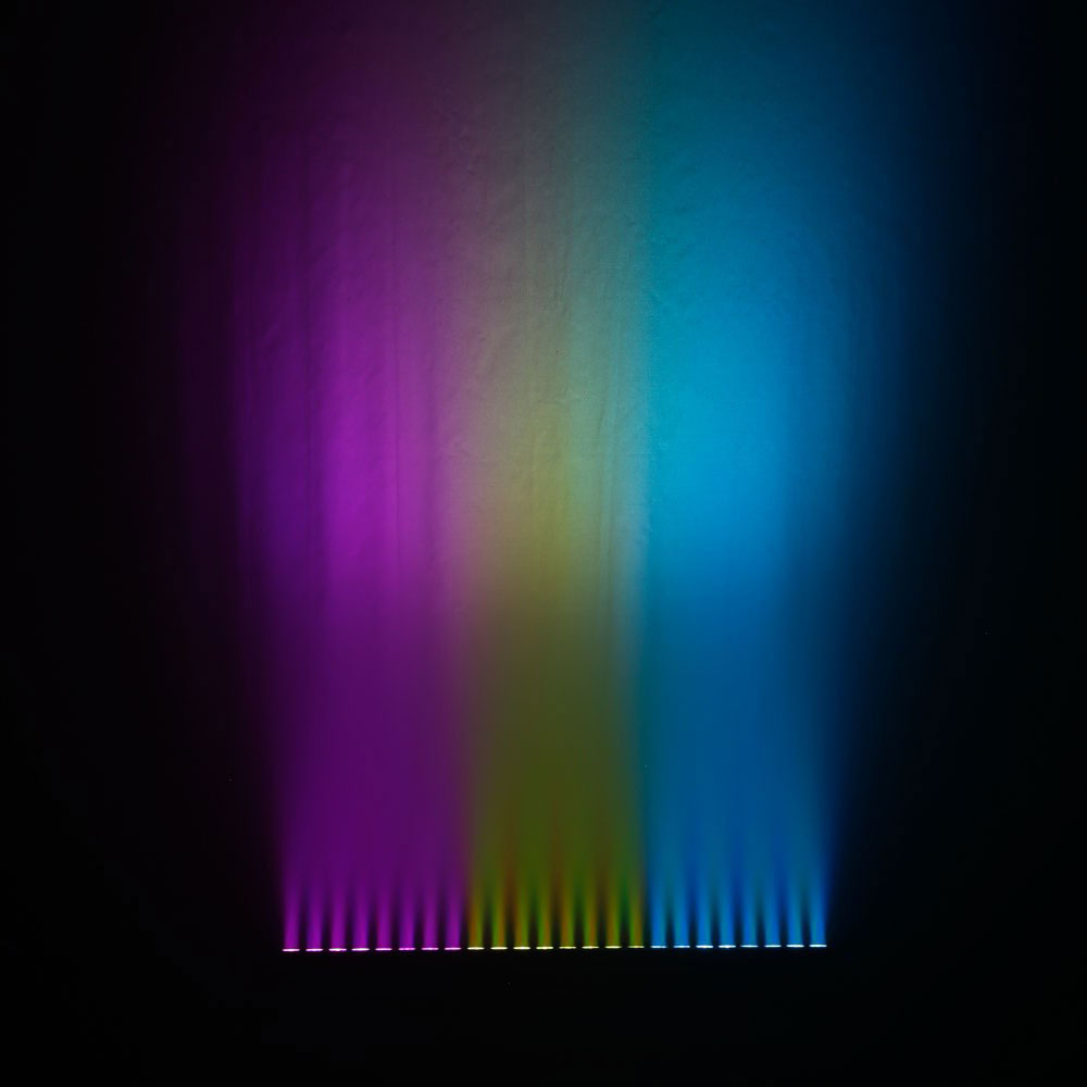 TRIBAR 400 IR - TRICOLOR LED BAR (RGB) 24 x 3 W SCHWARZE BOX MIT INFRAROT-FERNBEDIENUNG