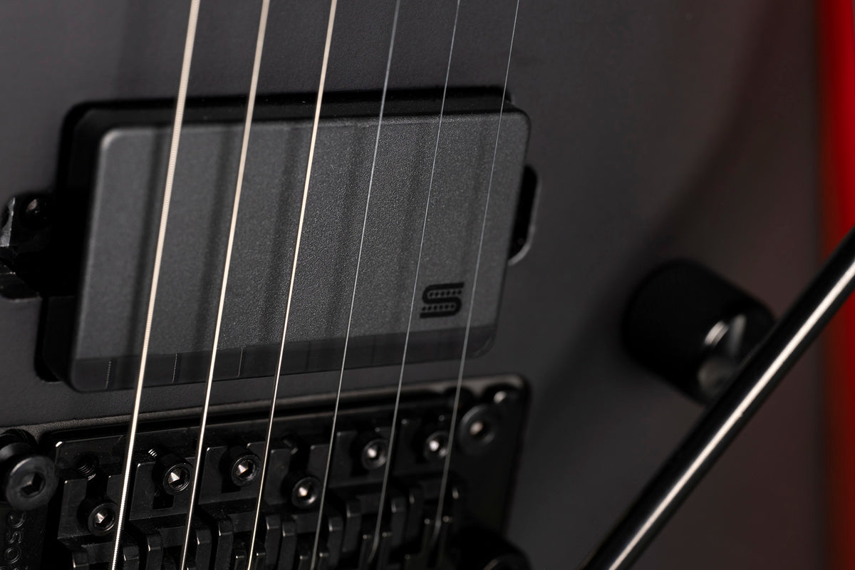 Arrow Black Metal Schwarz-Rot-Verlauf Seidenmatt