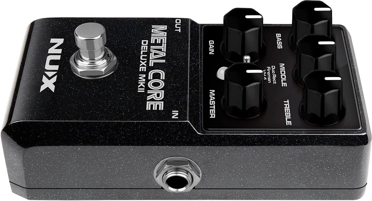 PREAMP-PEDAL MIT DREI VERSCHIEDENEN HIGH-GAIN-GITARRENVERSTÄRKER-SOUNDS
