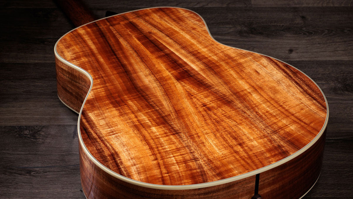 Gold Label K14e Hawaiianisches Koa Sunburst Grand Auditorium