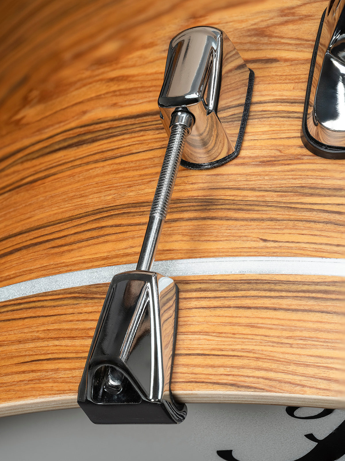Decade Maple Artisan Fusion 20" Satin Karamellschleier + HWP-834