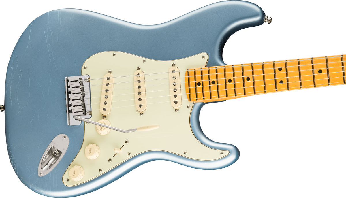 Stratocaster American Ultra Luxe Vintage Ice Blue Metallic