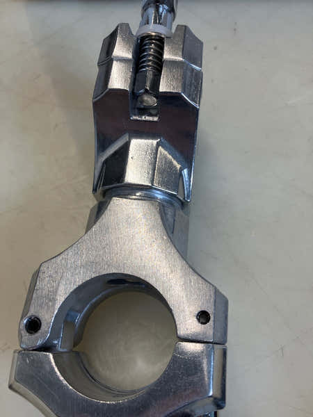 Pearl PCR-100 - ICON MULTI-ANGLE DUAL ROUND CLAMP - B Stock