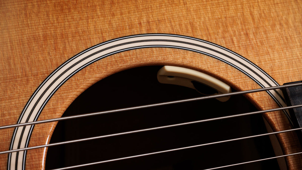 Trey Hensley Gold Label 510e Antikblond Signature Dreadnought