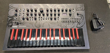 MINILOGUE BASS - B Stock