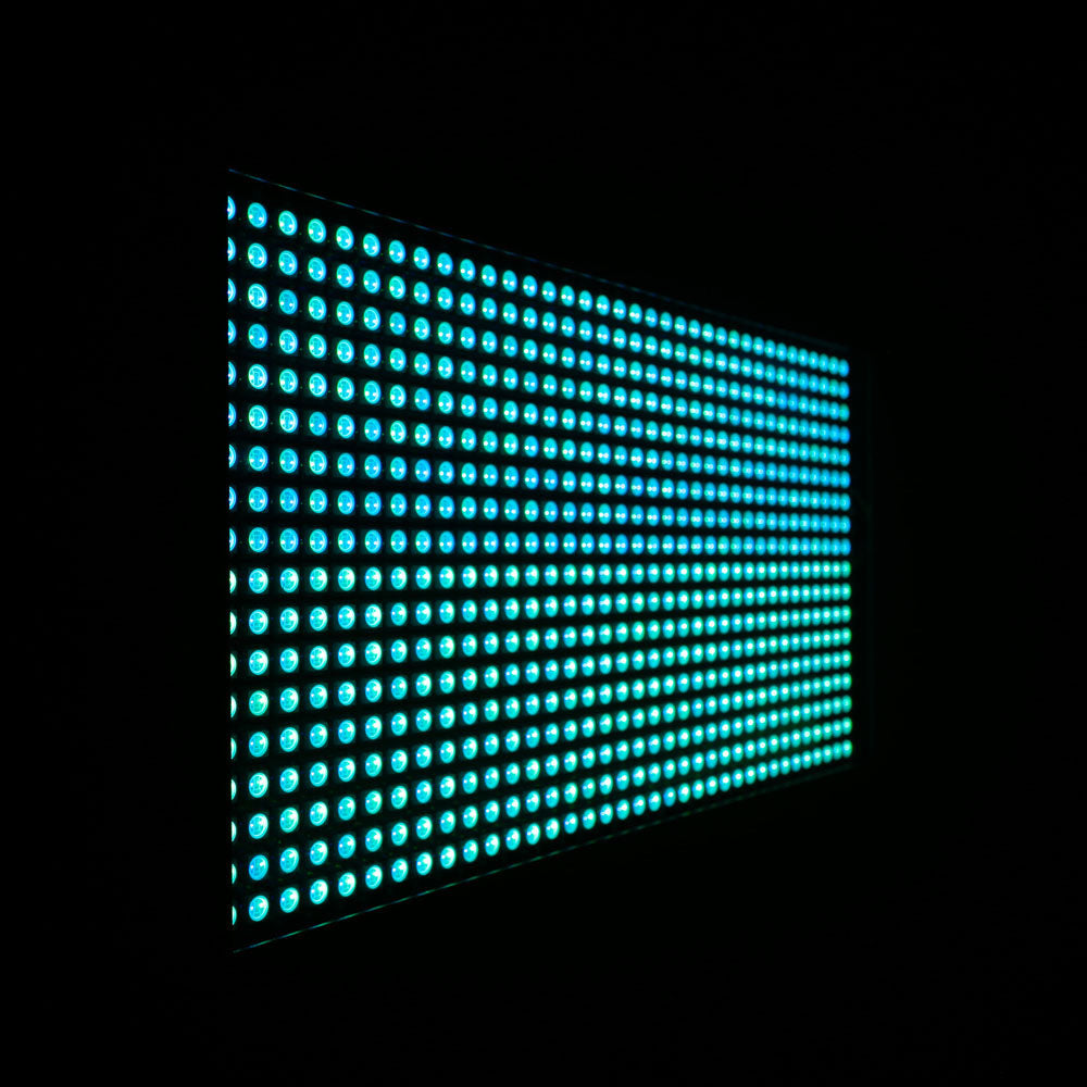 THUNDER WASH 600 RGB - 3-IN-1-PROJEKTOR (STROBE BLINDER WASH) 648 LEDs 0,2 W RGB