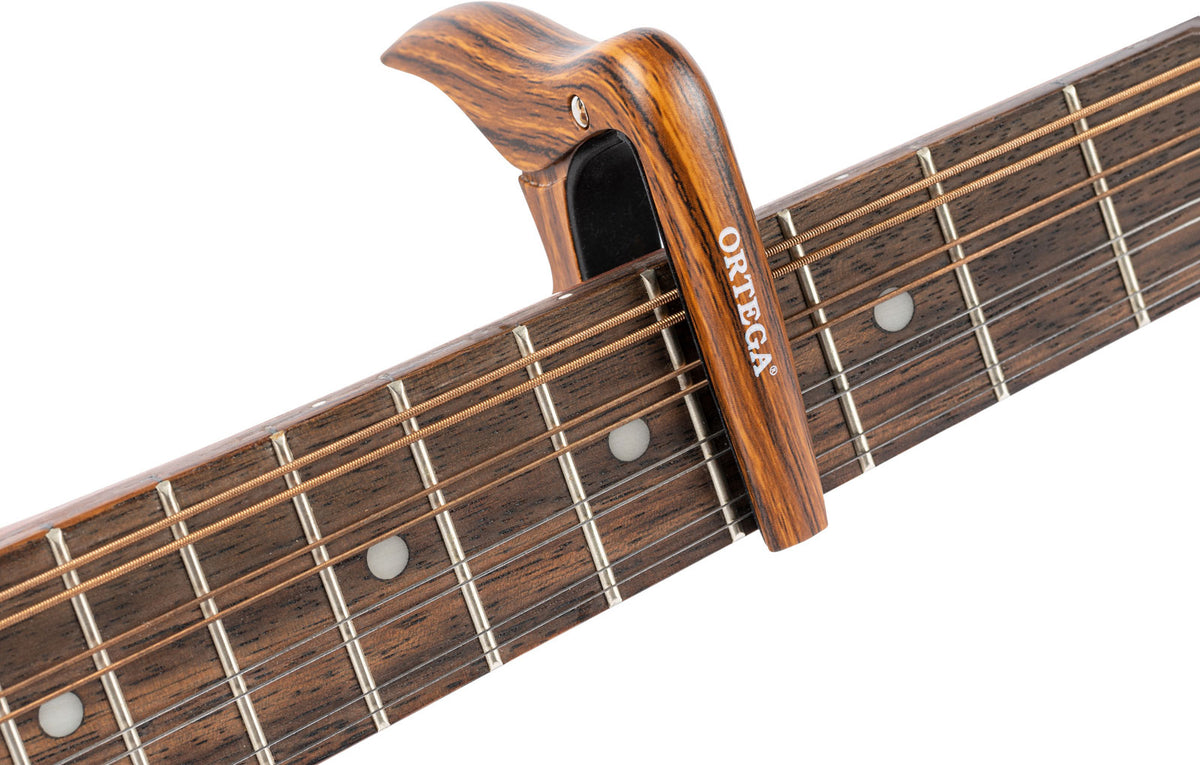 Kapodaster Ortega Ukulele & Banjo Nussbaum